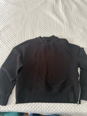 Varley black sweater,women size S,brand new